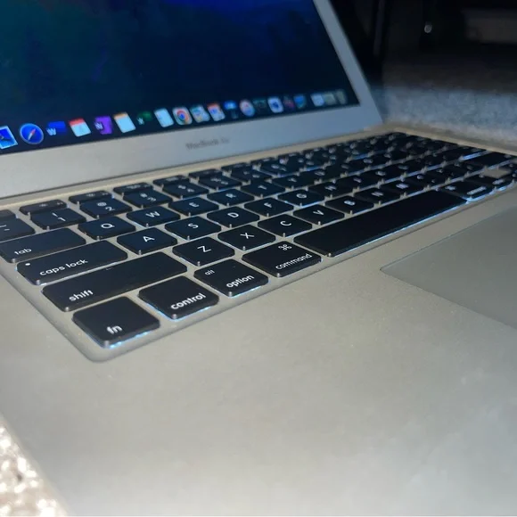 2017 MacBook Air 13-inch